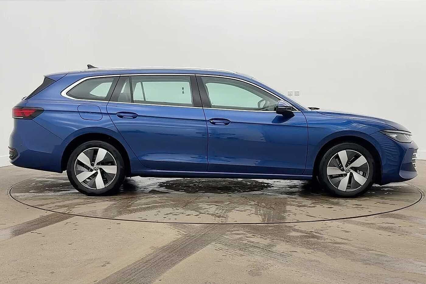 Used Volkswagen Passat 2025 for sale - 77820264: Photo 4