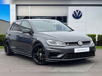 Volkswagen - Golf