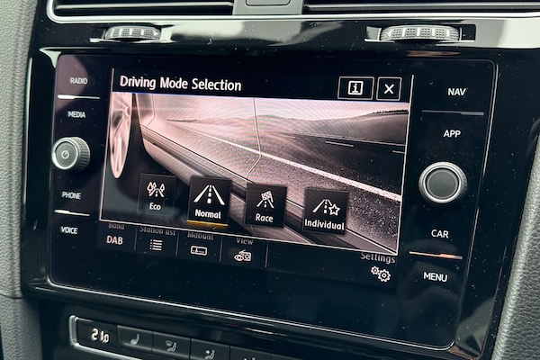 Used Volkswagen Golf 2019 for sale - 76274681: Photo 47