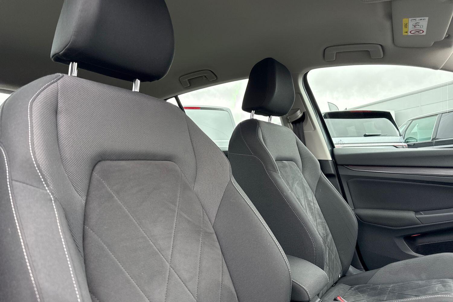 Used Volkswagen Golf 2021 for sale - 77791875: Photo 20