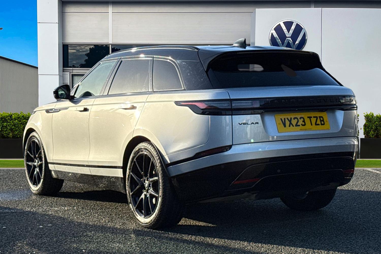 Used Land Rover Range Rover Velar 2023 for sale - 77093638: Photo 2