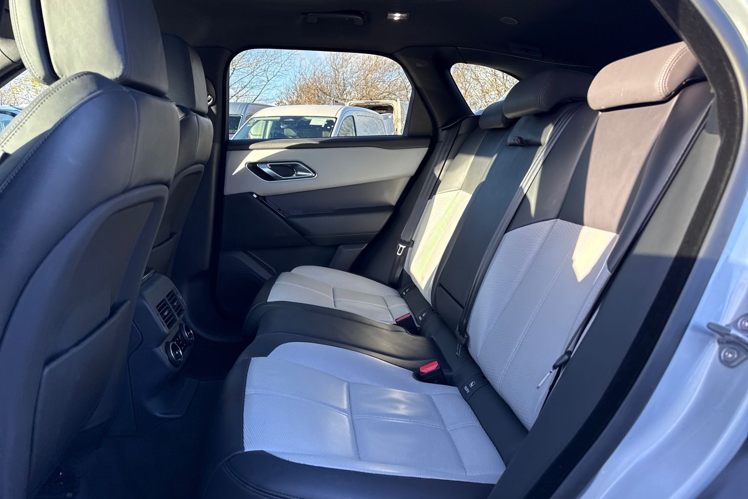 Used Land Rover Range Rover Velar 2023 for sale - 77093638: Photo 34