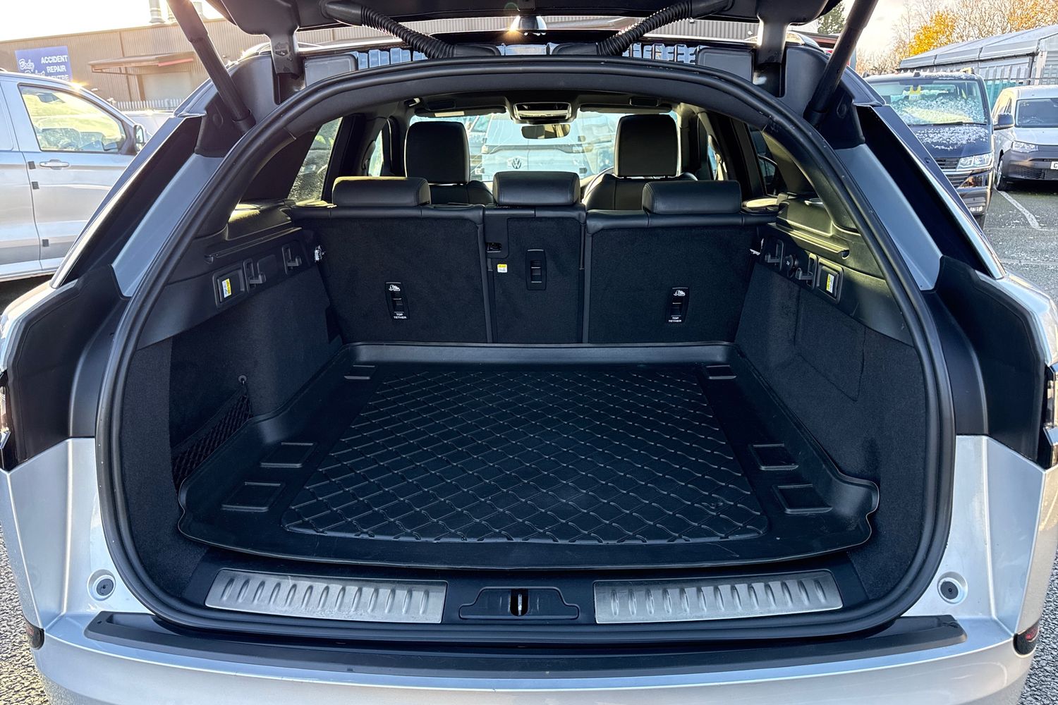 Used Land Rover Range Rover Velar 2023 for sale - 77093638: Photo 7