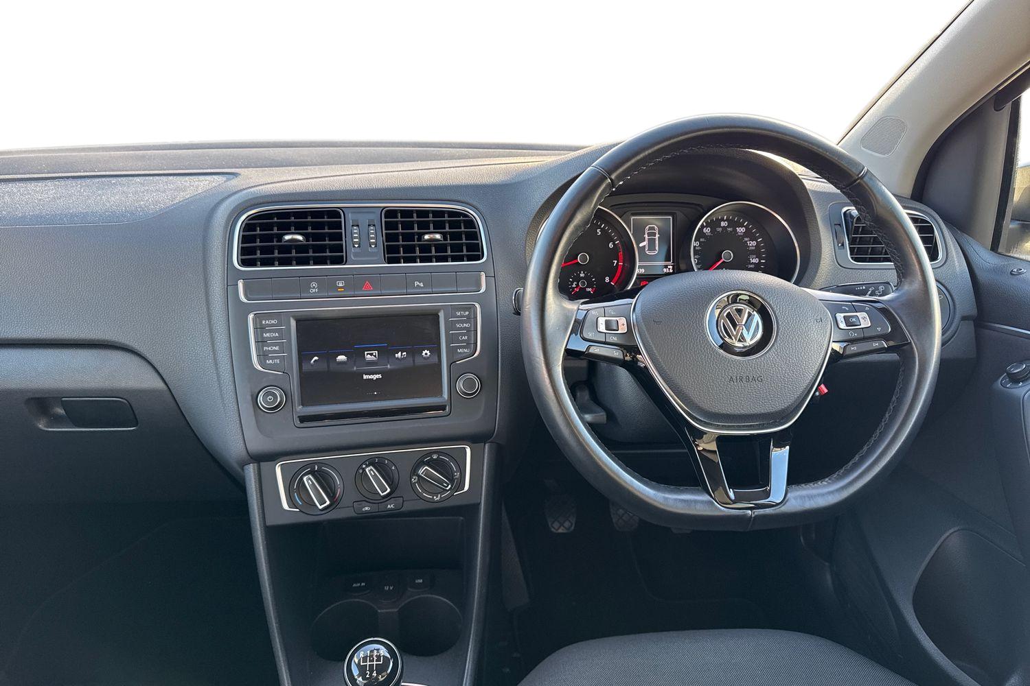 Used Volkswagen Polo 2016 for sale - 76610904: Photo 13