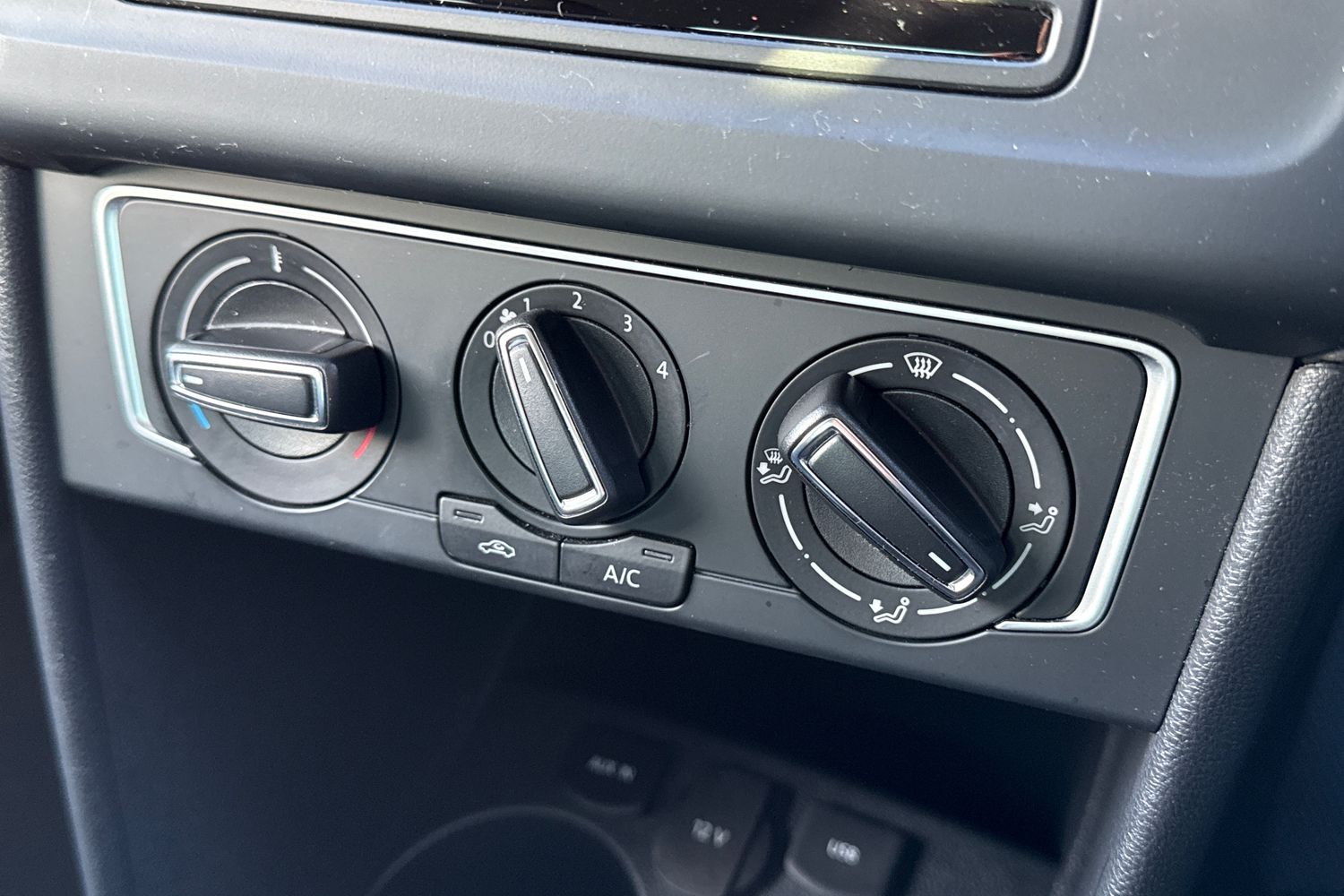 Used Volkswagen Polo 2016 for sale - 76610904: Photo 19