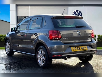 Used Volkswagen Polo 2016 for sale - 76610904: Photo