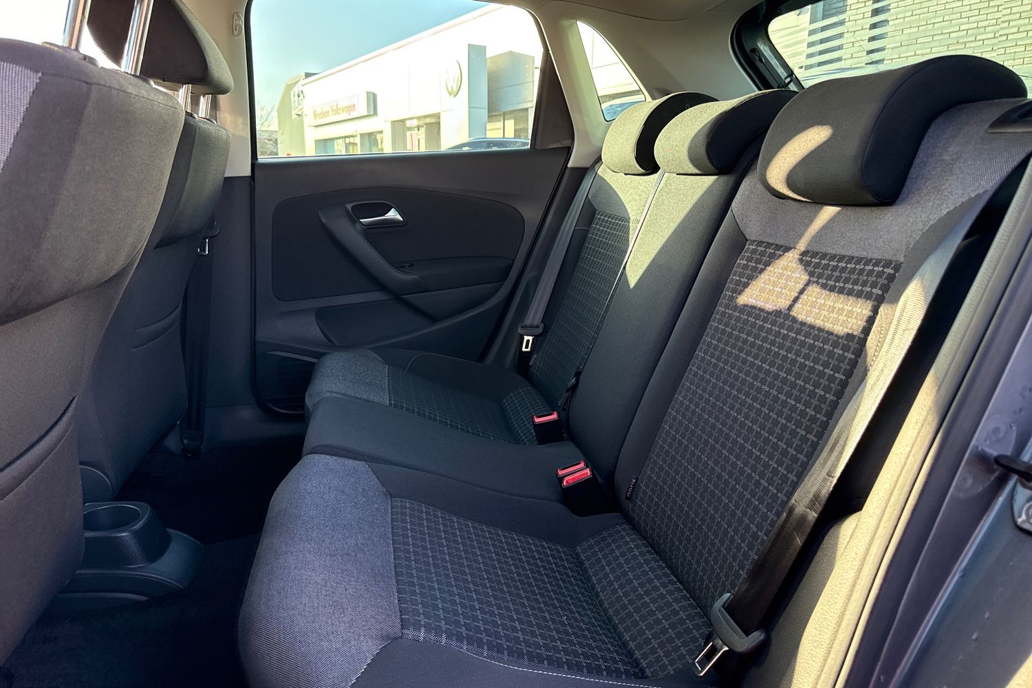 Used Volkswagen Polo 2016 for sale - 76610904: Photo 32