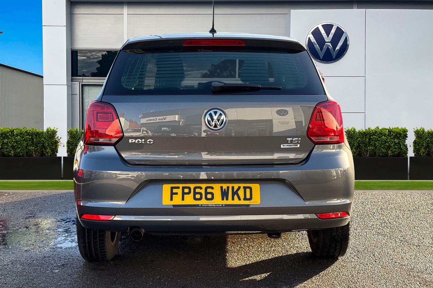 Used Volkswagen Polo 2016 for sale - 76610904: Photo 4