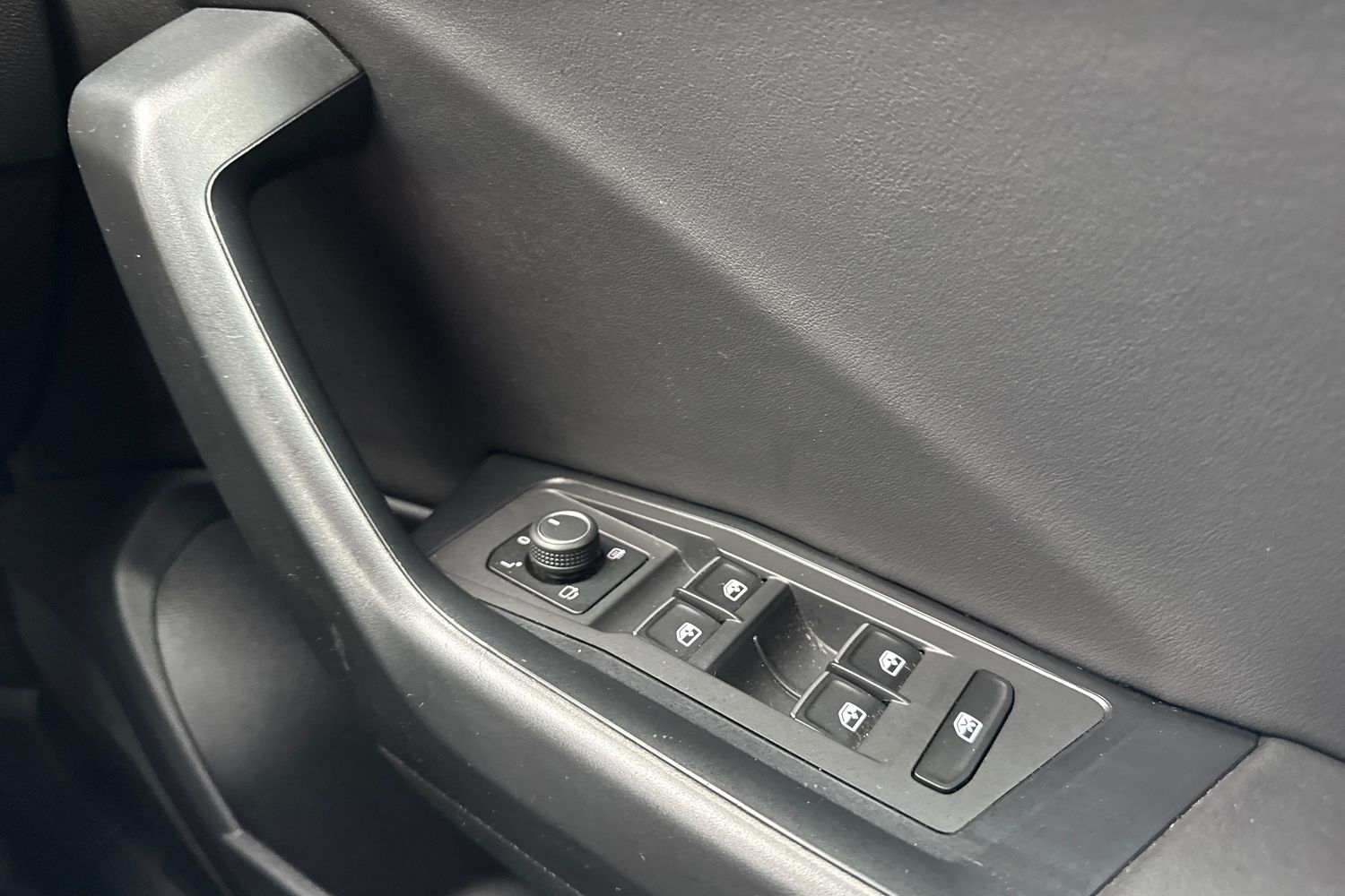 Used Volkswagen T-Roc 2022 for sale - 77139017: Photo 21