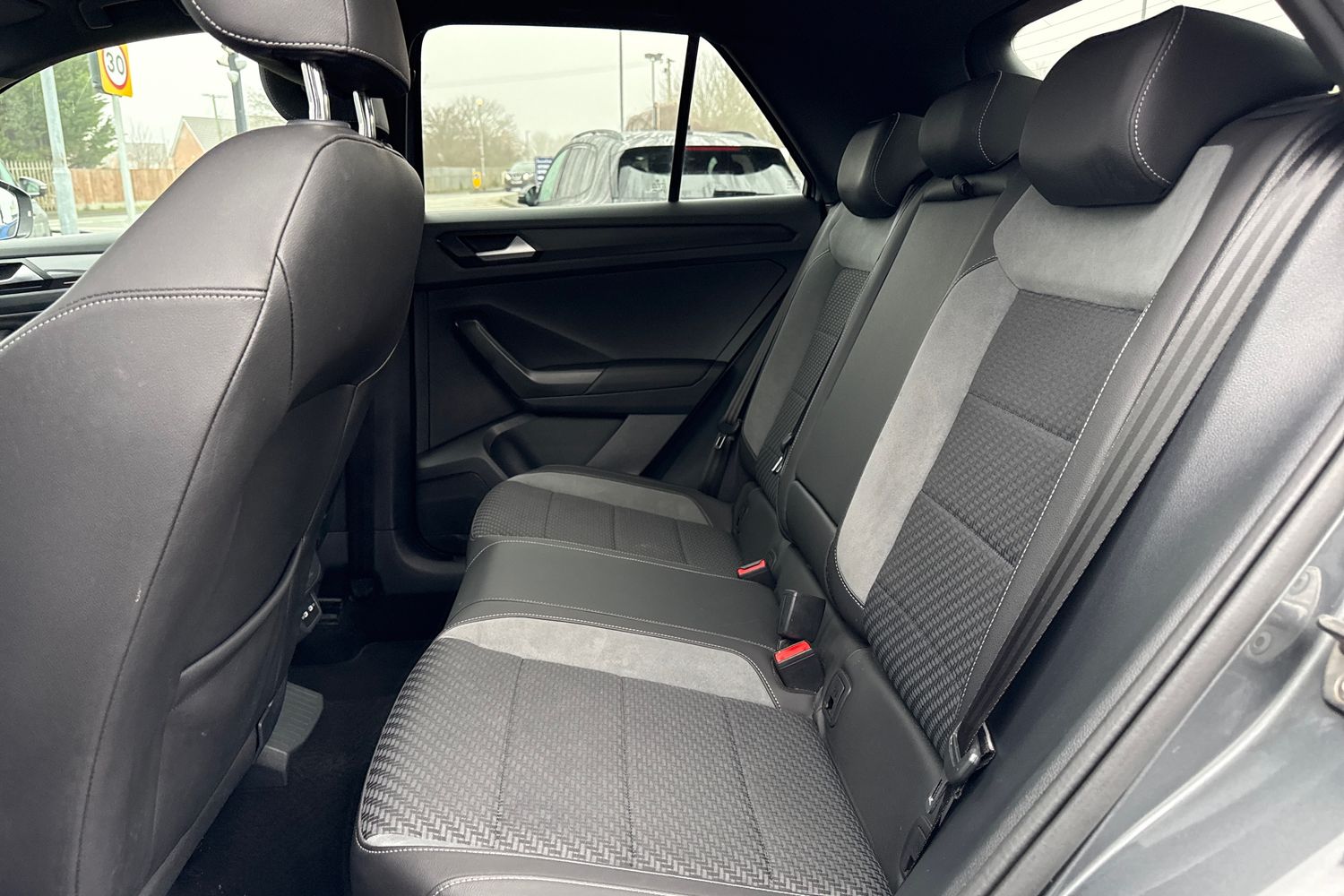 Used Volkswagen T-Roc 2022 for sale - 77139017: Photo 34