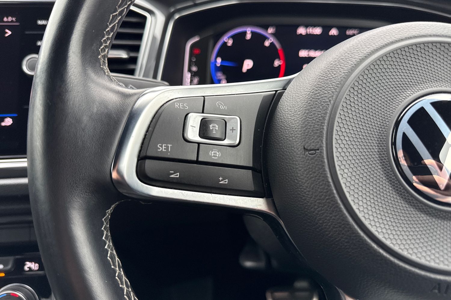 Used Volkswagen T-Roc 2022 for sale - 77139017: Photo 44