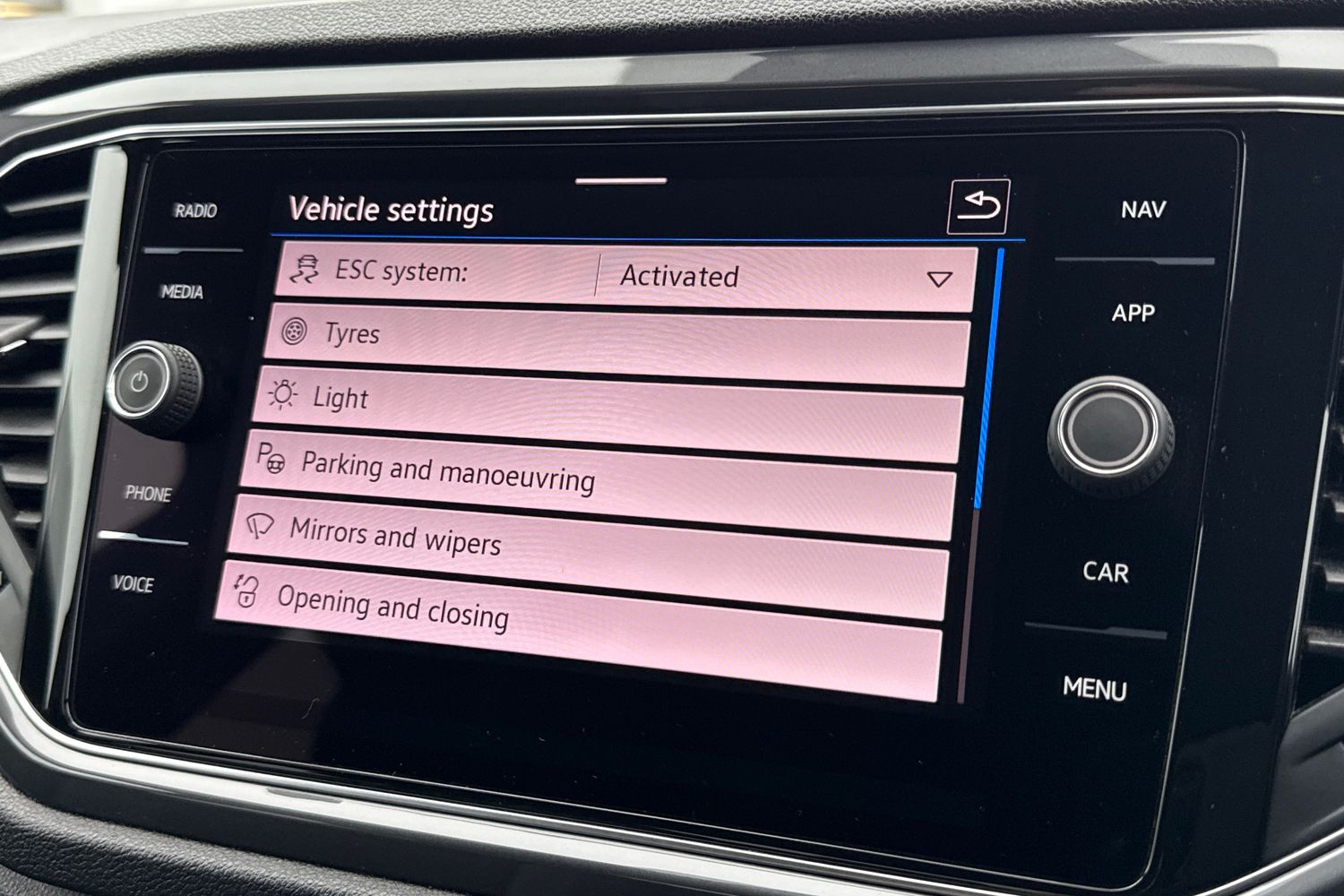 Used Volkswagen T-Roc 2022 for sale - 77139017: Photo 53