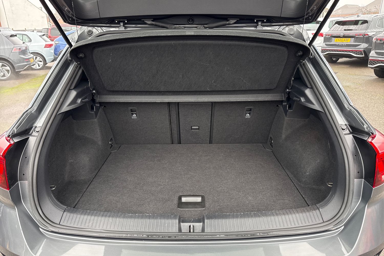 Used Volkswagen T-Roc 2022 for sale - 77139017: Photo 7