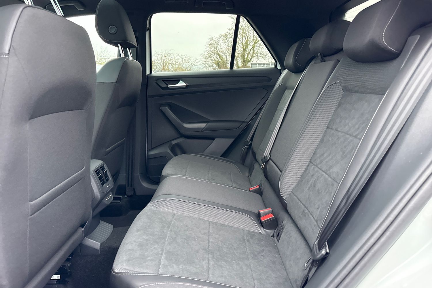 Used Volkswagen T-Roc 2025 for sale - 77044312: Photo 33