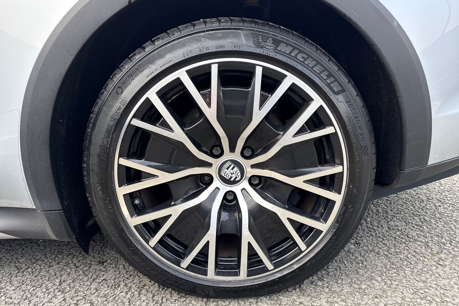 Used Porsche Taycan 2022 for sale - 77773987: Photo 11