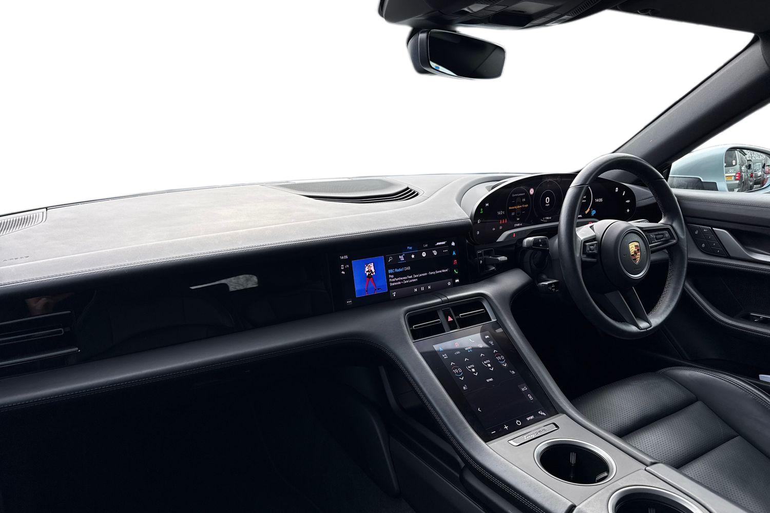 Used Porsche Taycan 2022 for sale - 77773987: Photo 15