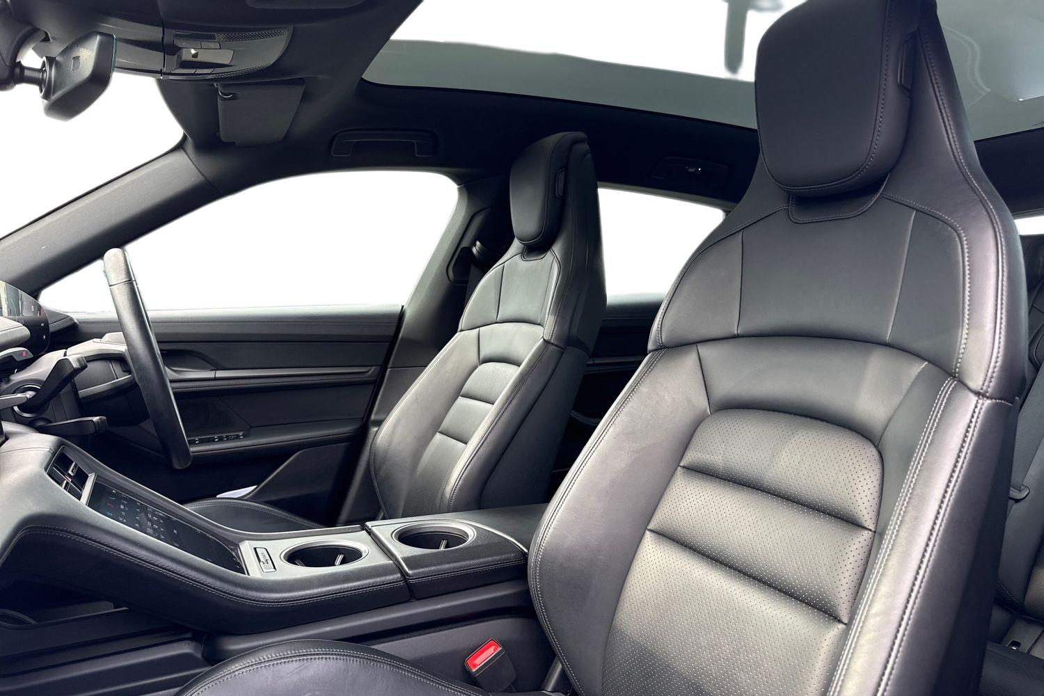 Used Porsche Taycan 2022 for sale - 77773987: Photo 16