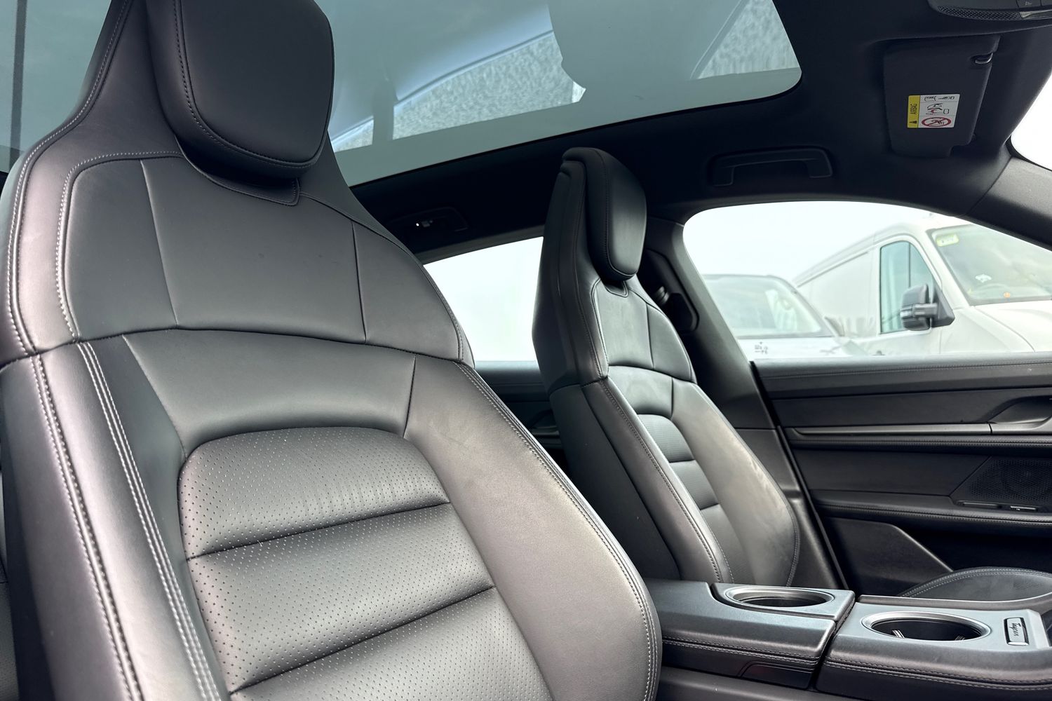 Used Porsche Taycan 2022 for sale - 77773987: Photo 24