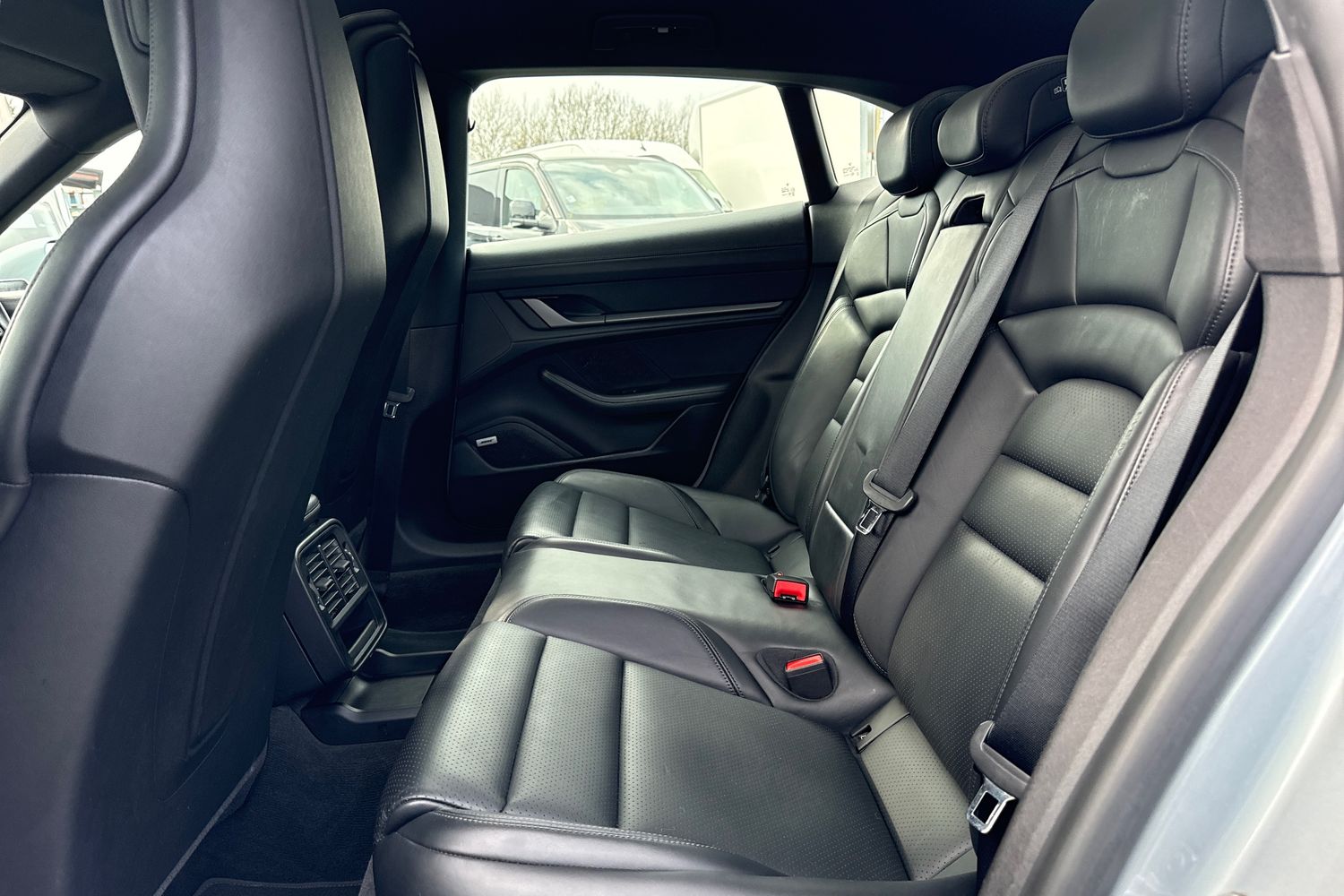 Used Porsche Taycan 2022 for sale - 77773987: Photo 35