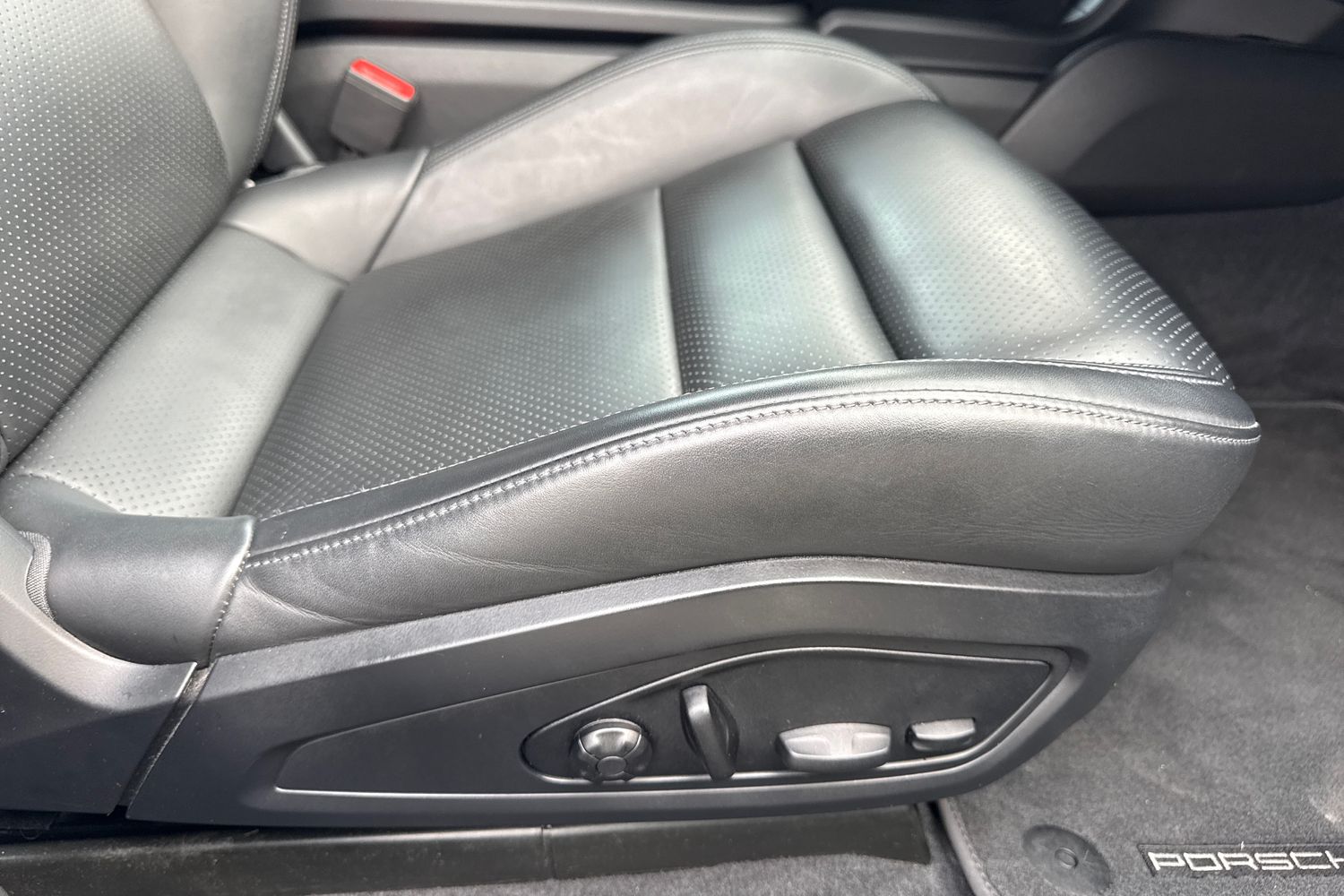 Used Porsche Taycan 2022 for sale - 77773987: Photo 41