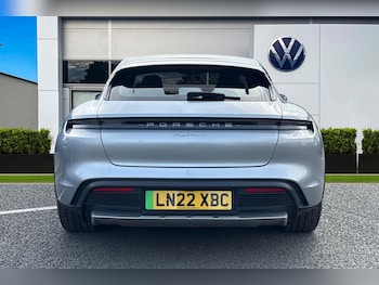 Used Porsche Taycan 2022 for sale - 77773987: Photo