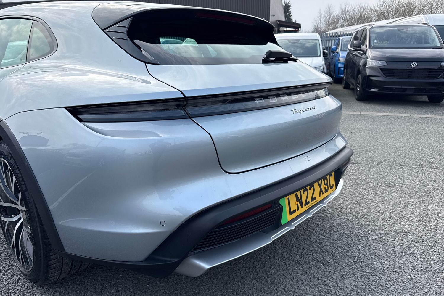 Used Porsche Taycan 2022 for sale - 77773987: Photo 8