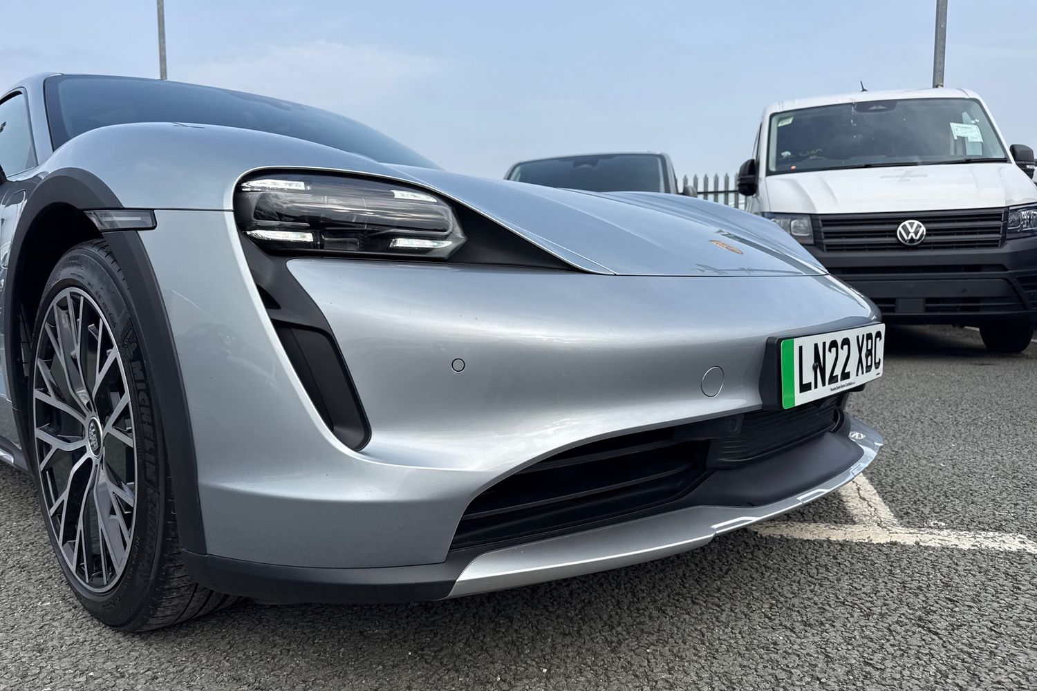 Used Porsche Taycan 2022 for sale - 77773987: Photo 9