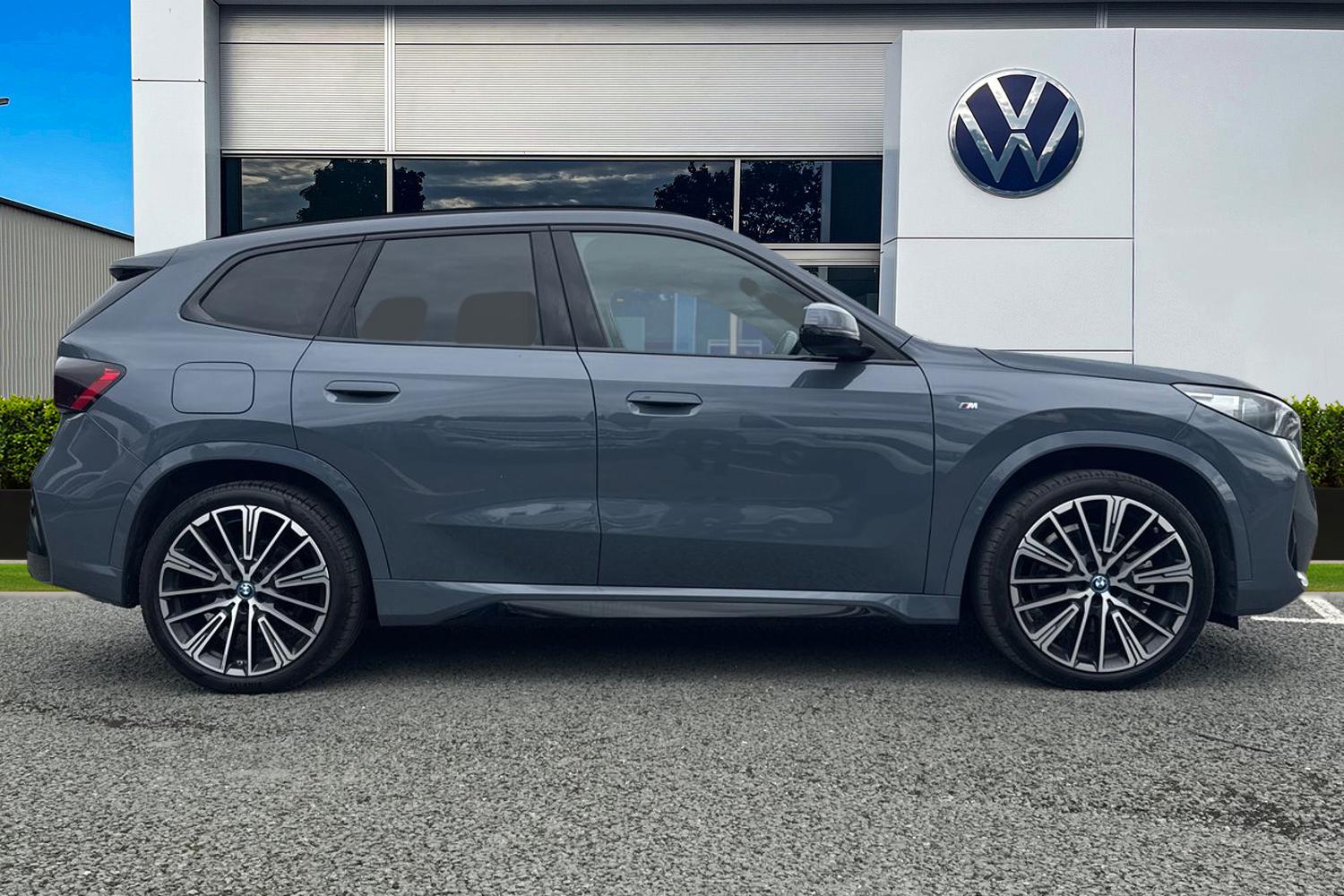 Used BMW iX1 2023 for sale - 76106810: Photo 3