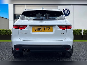 Used Jaguar F-Pace 2019 for sale - 78552150: Photo