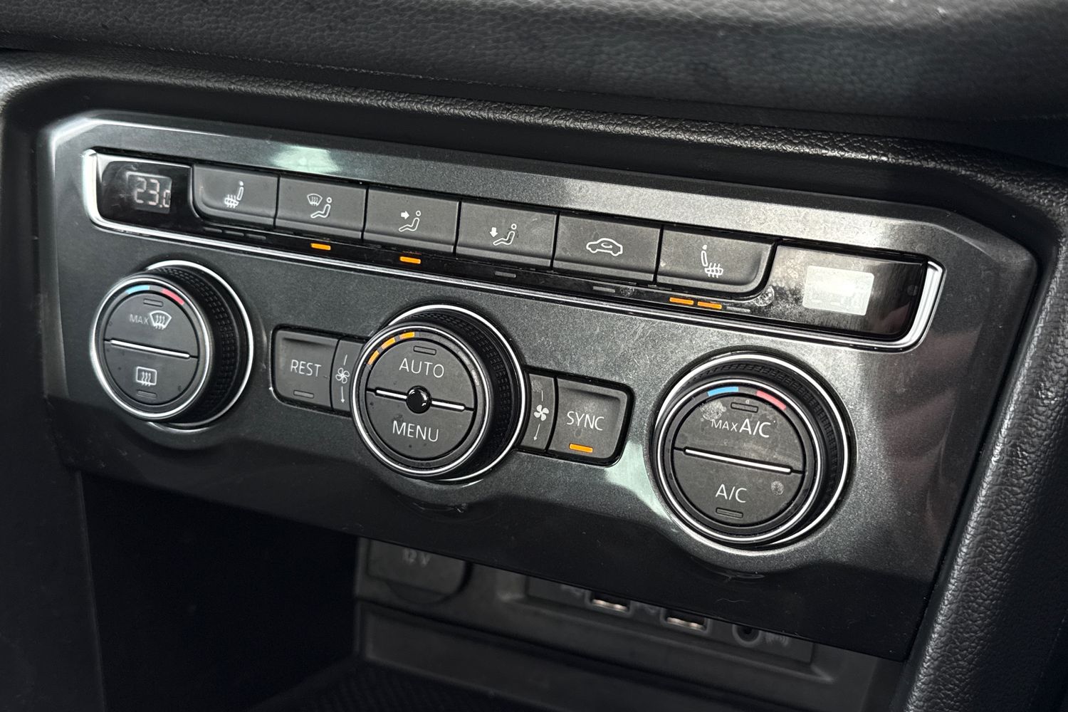 Used Volkswagen Tiguan 2018 for sale - 77849385: Photo 22