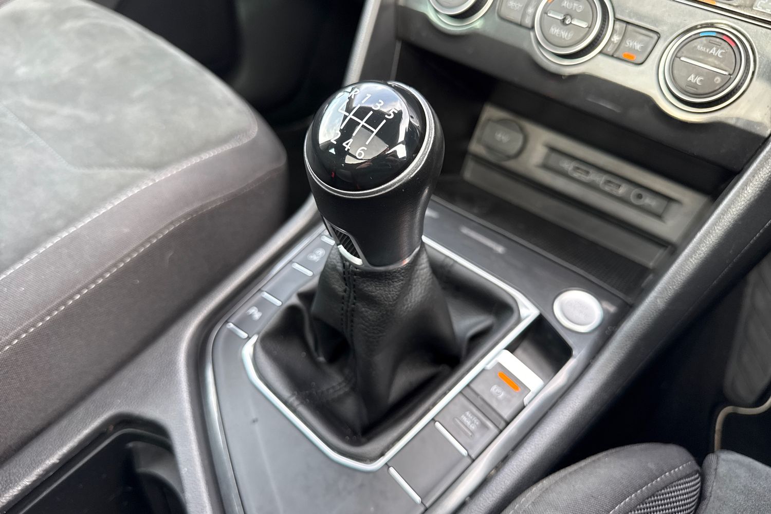 Used Volkswagen Tiguan 2018 for sale - 77849385: Photo 23