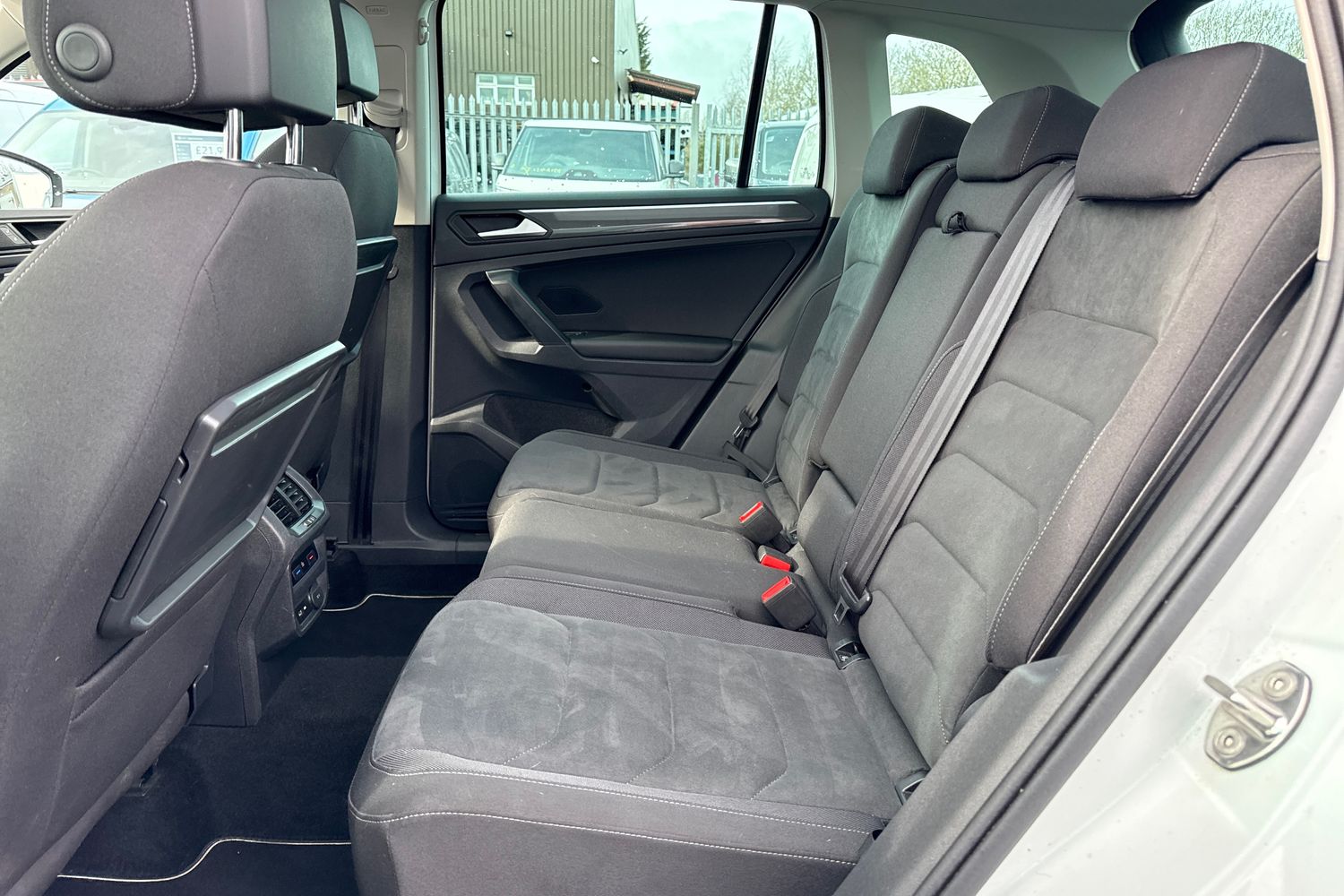 Used Volkswagen Tiguan 2018 for sale - 77849385: Photo 33