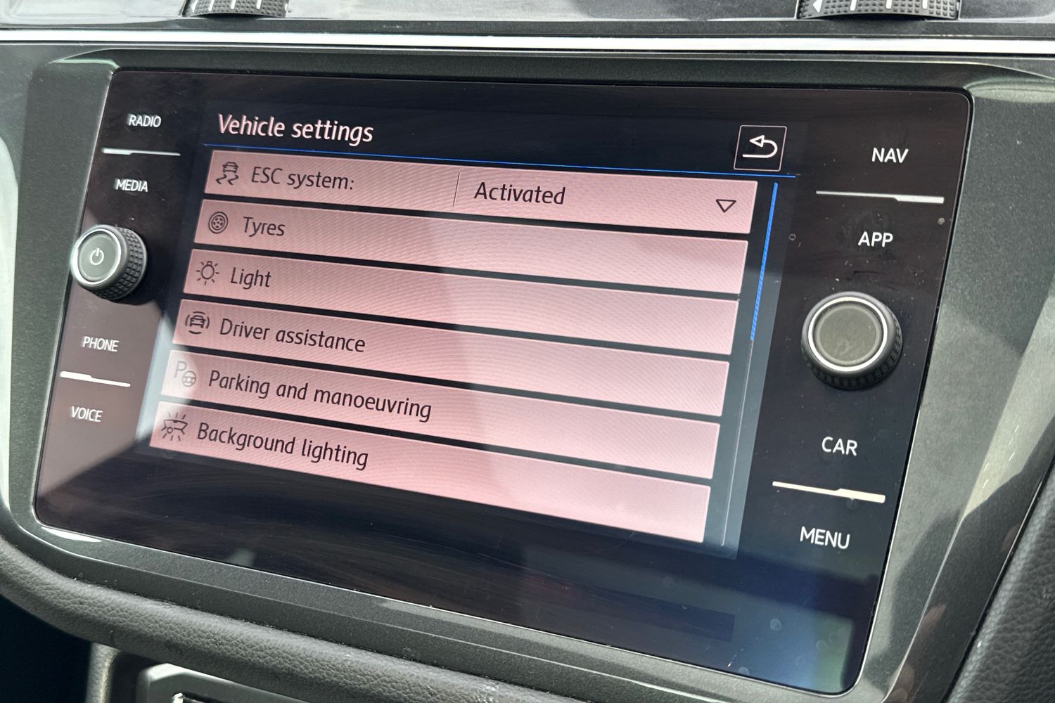 Used Volkswagen Tiguan 2018 for sale - 77849385: Photo 53