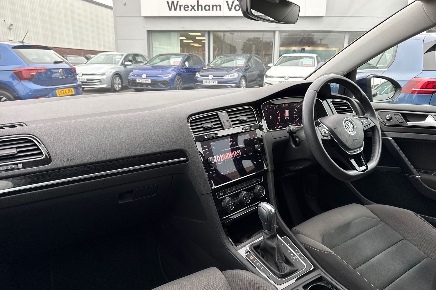 Used Volkswagen Golf 2019 for sale - 76274702: Photo 15