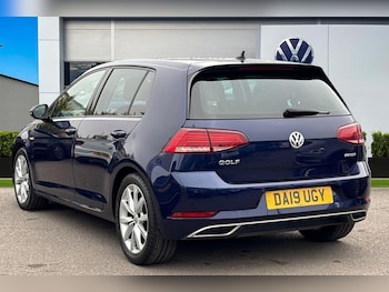 Used Volkswagen Golf 2019 for sale - 76274702: Photo
