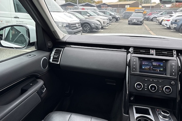 Used Land Rover Discovery 2017 for sale - 76264129: Photo 20