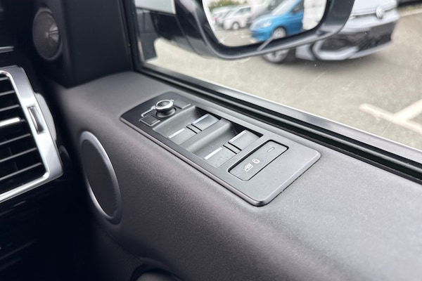 Used Land Rover Discovery 2017 for sale - 76264129: Photo 21