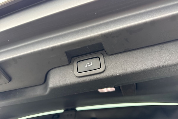 Used Land Rover Discovery 2017 for sale - 76264129: Photo 29