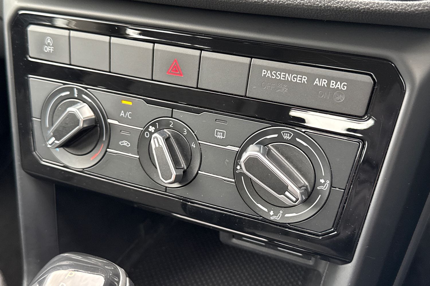 Used Volkswagen T-Cross 2020 for sale - 77996544: Photo 22