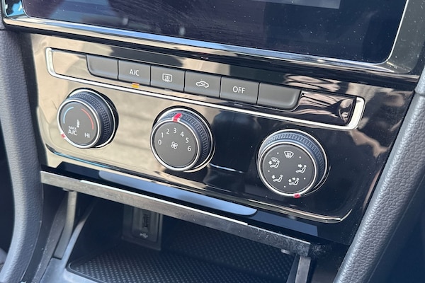 Used Volkswagen Golf 2018 for sale - 76186028: Photo 22