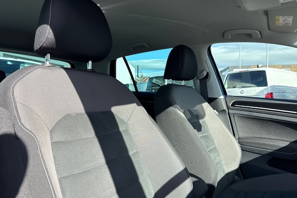 Used Volkswagen Golf 2018 for sale - 76186028: Photo 24