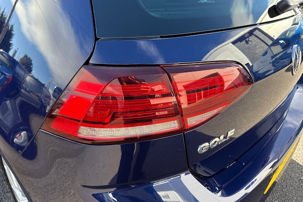 Used Volkswagen Golf 2018 for sale - 76186028: Photo 25