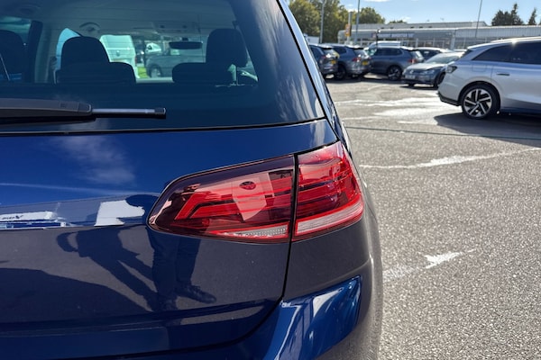 Used Volkswagen Golf 2018 for sale - 76186028: Photo 26