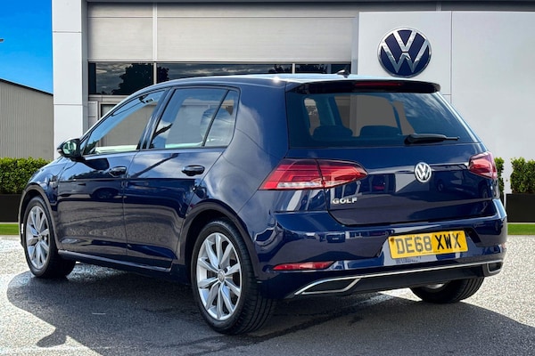 Used Volkswagen Golf 2018 for sale - 76186028: Photo 2