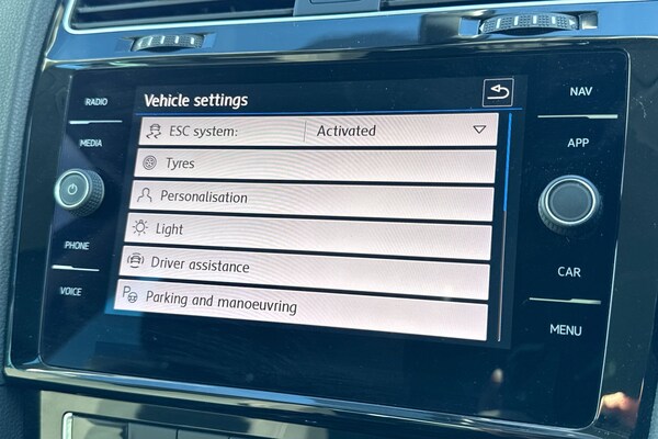Used Volkswagen Golf 2018 for sale - 76186028: Photo 52