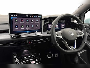 Used Volkswagen Golf 2026 for sale - 78802409: Photo