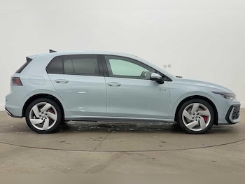Used Volkswagen Golf 2026 for sale - 78802409: Photo