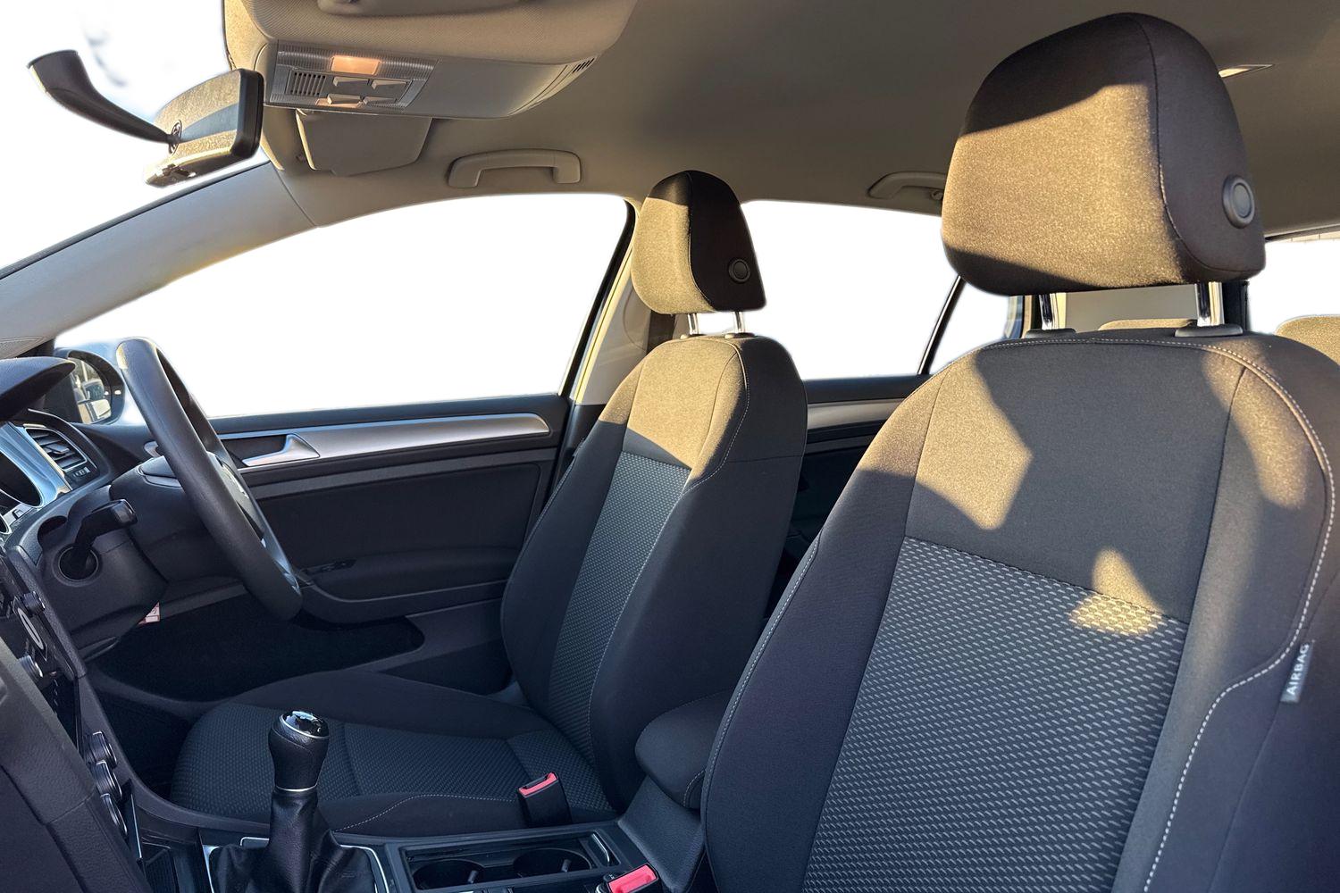 Used Volkswagen Golf 2017 for sale - 76968025: Photo 16