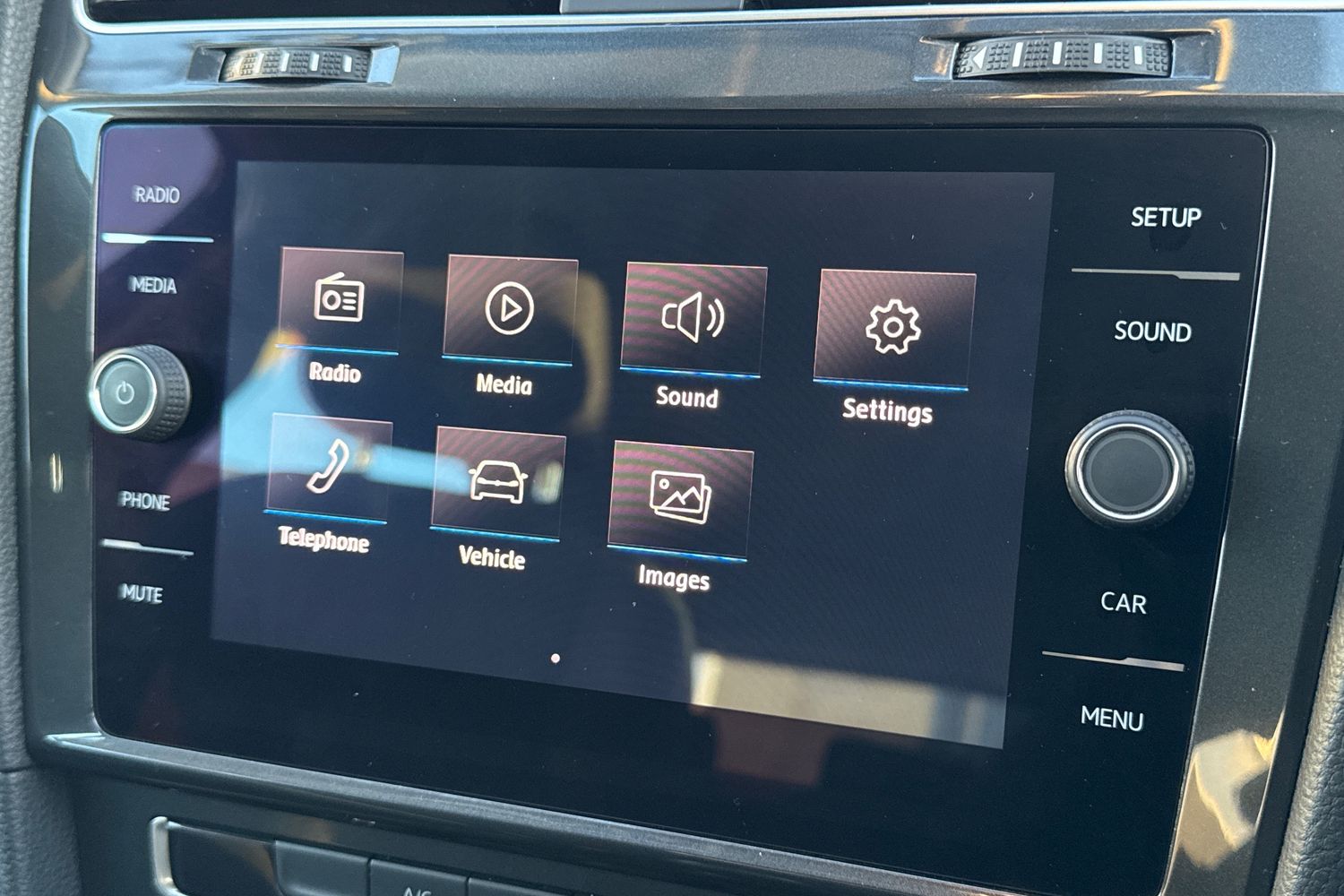 Used Volkswagen Golf 2017 for sale - 76968025: Photo 17