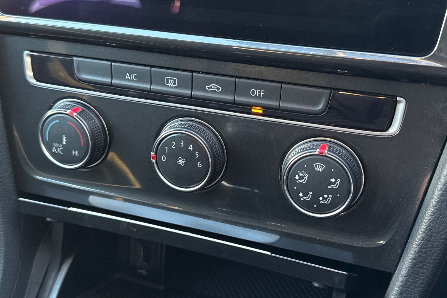 Used Volkswagen Golf 2017 for sale - 76968025: Photo 22